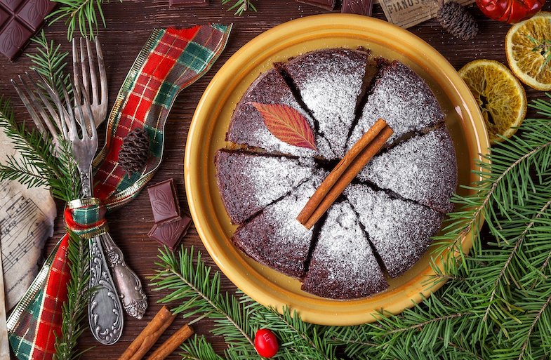 Celebrate the Beauty of Christmas with Indian Cakes!
